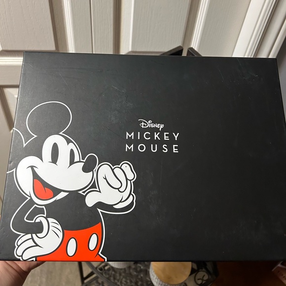NWT Disney Mickey Mouse 3 Piece Gift Set (in gift box) - Picture 2 of 2